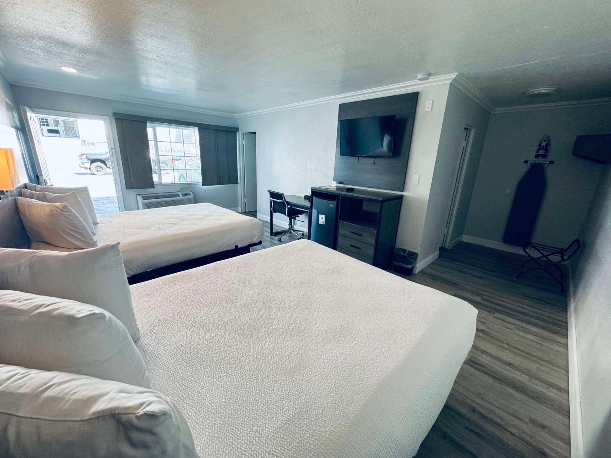 Surestay By Western 2* Fresno