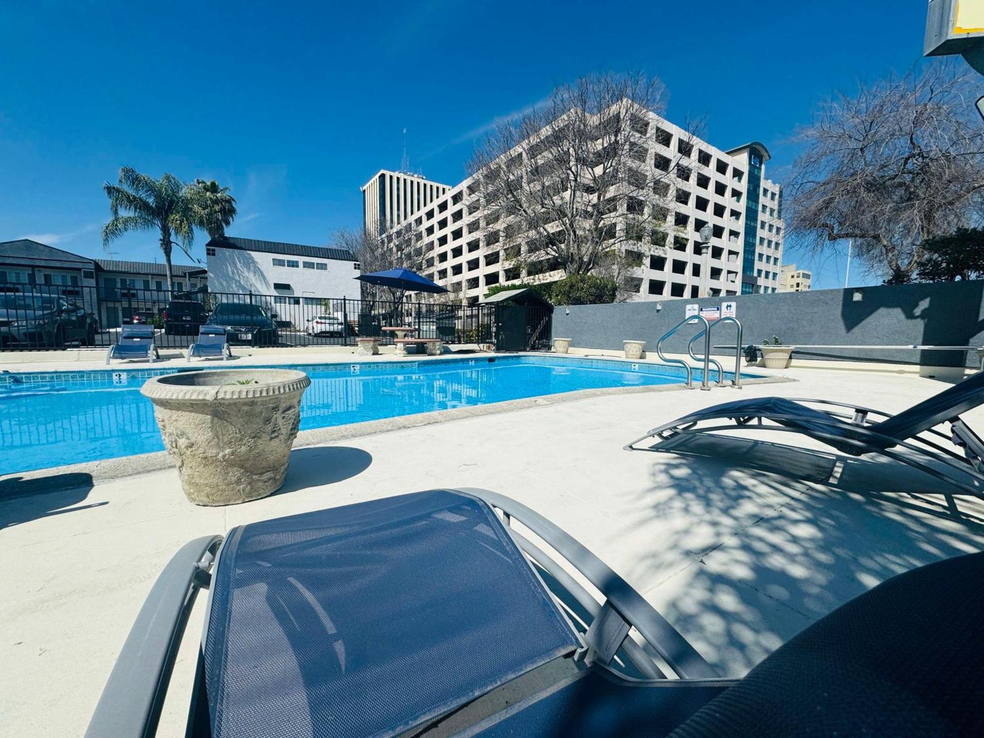 Surestay By Western 2* Fresno